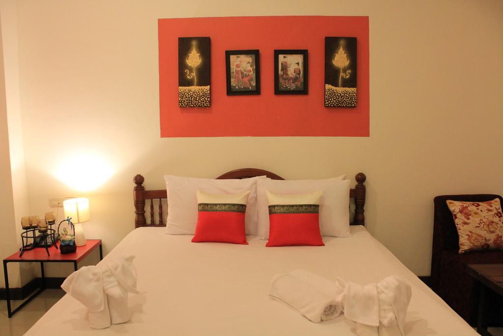 Mook Anda Hotel 푸껫 외부 사진