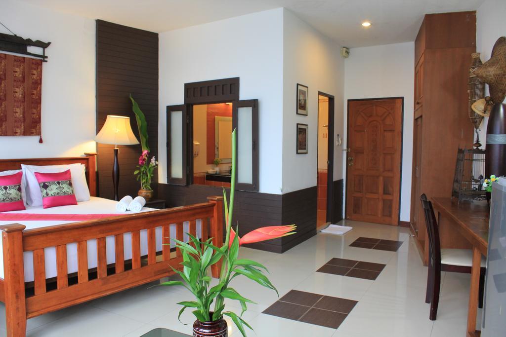 Mook Anda Hotel 푸껫 외부 사진