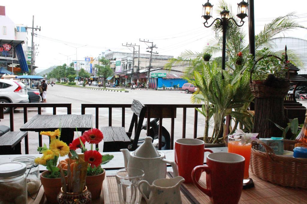 Mook Anda Hotel 푸껫 외부 사진