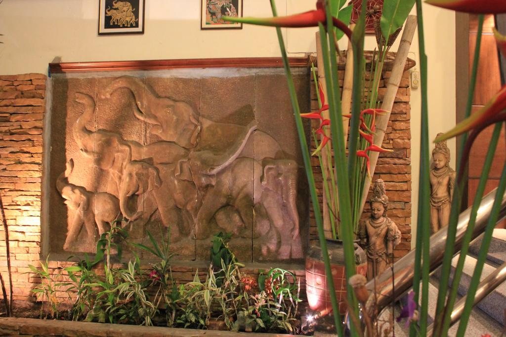 Mook Anda Hotel 푸껫 외부 사진