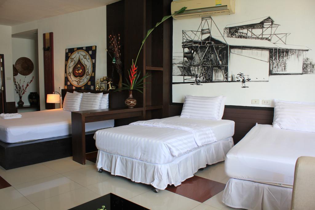 Mook Anda Hotel 푸껫 외부 사진